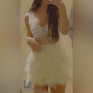 V neck sleeveless dress